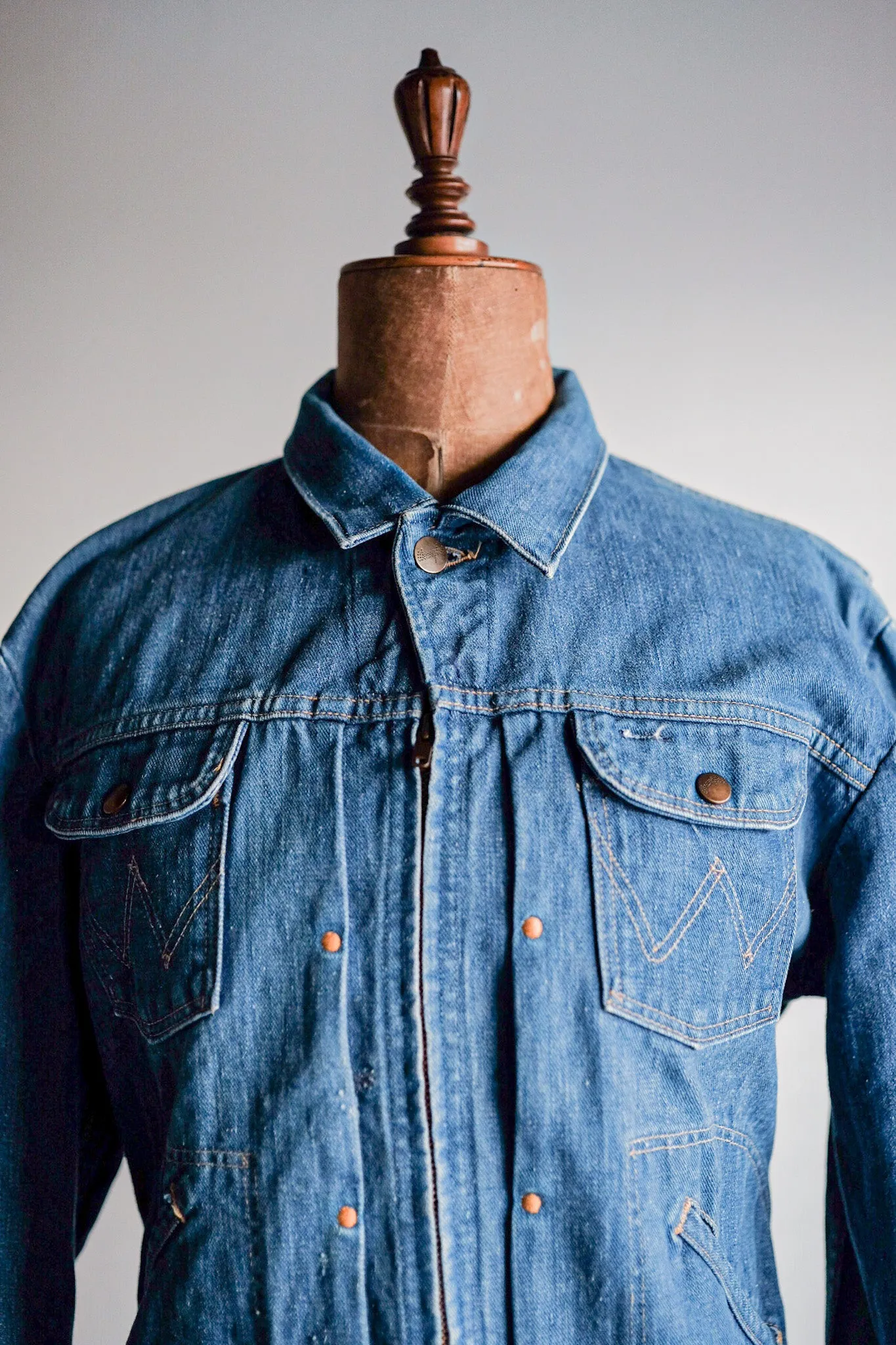 [~ 60's] Veste en jean de Wrangler 24mjz