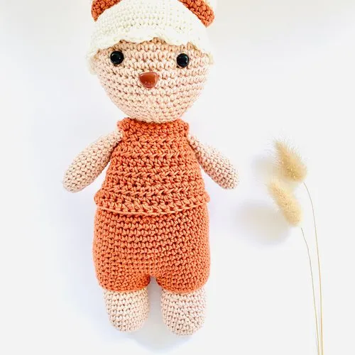 Amigurumi  la fille aux macarons