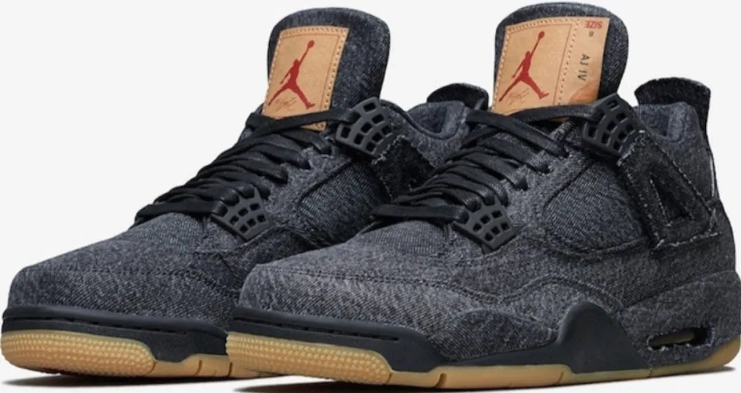 Baskets Air Jordan 4 Retro Levi's Black