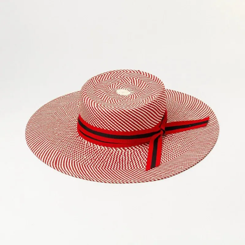 Chapeau de paille tissé à rayures rouges