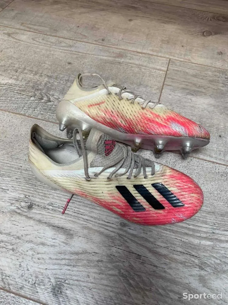 Chaussures de foot Adidas d'occasion Ajouté le : 05/07/2024