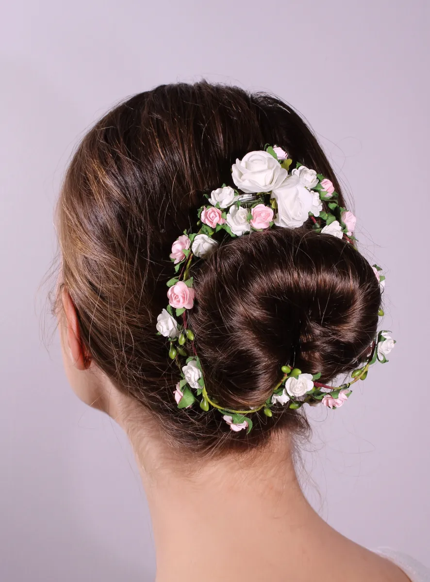 Couronne de fleur dans les cheveux