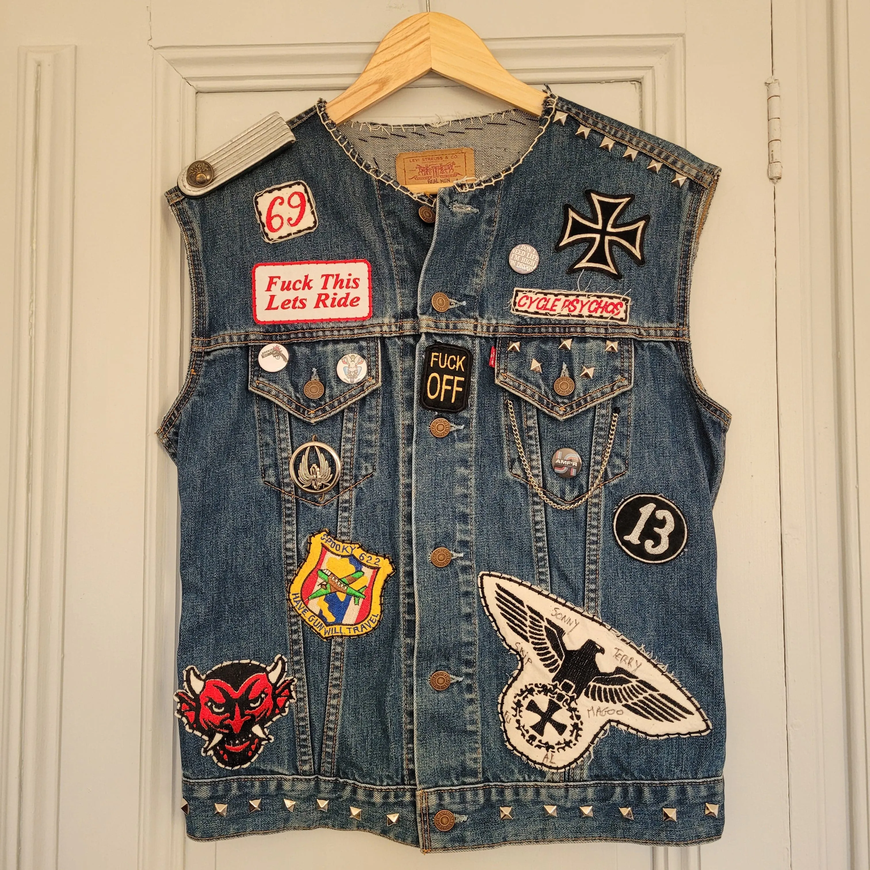 Cycle psychos chainstitched by hand Levi's Jacket/ Veste levis vintage brodée main et patchée