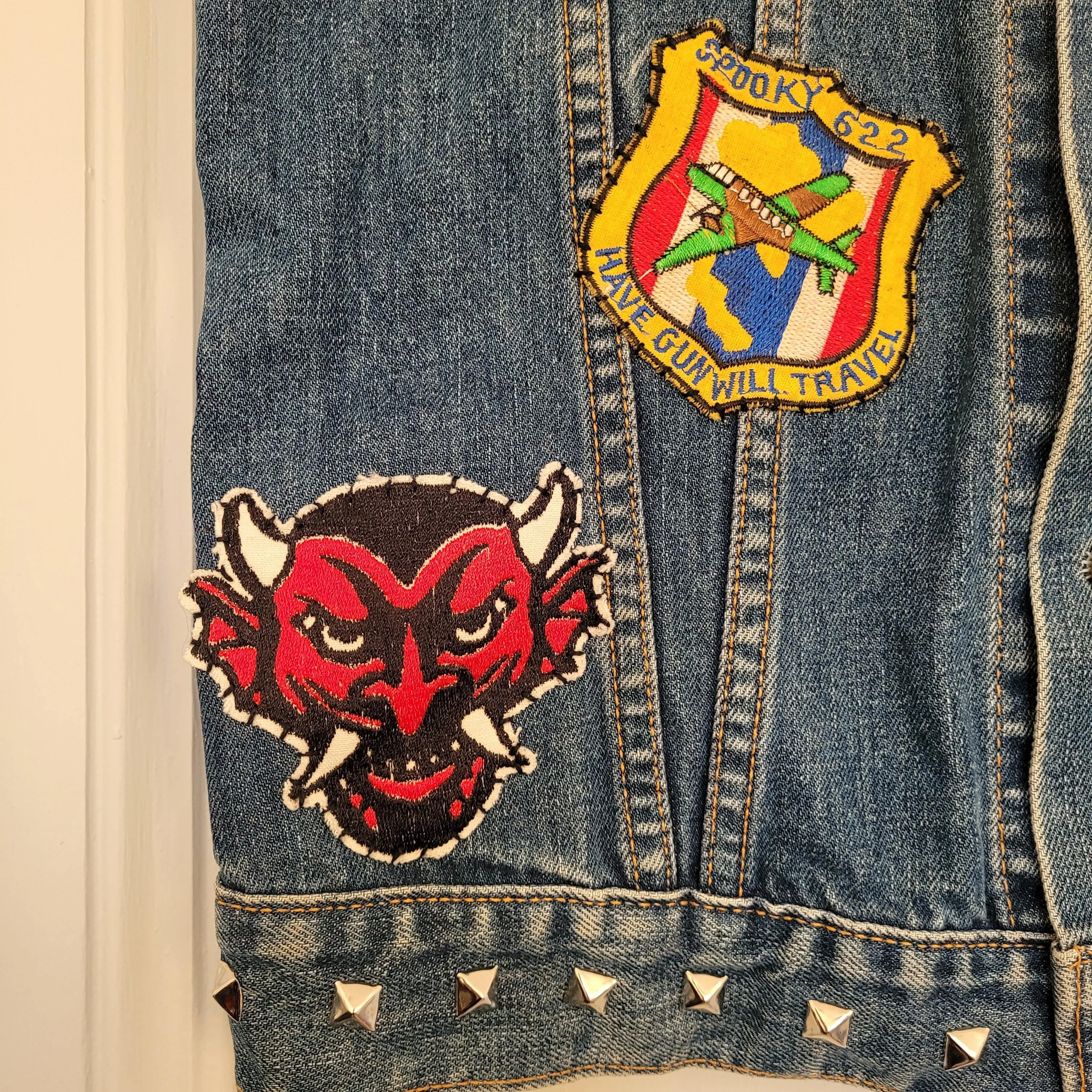 Cycle psychos chainstitched by hand Levi's Jacket/ Veste levis vintage brodée main et patchée