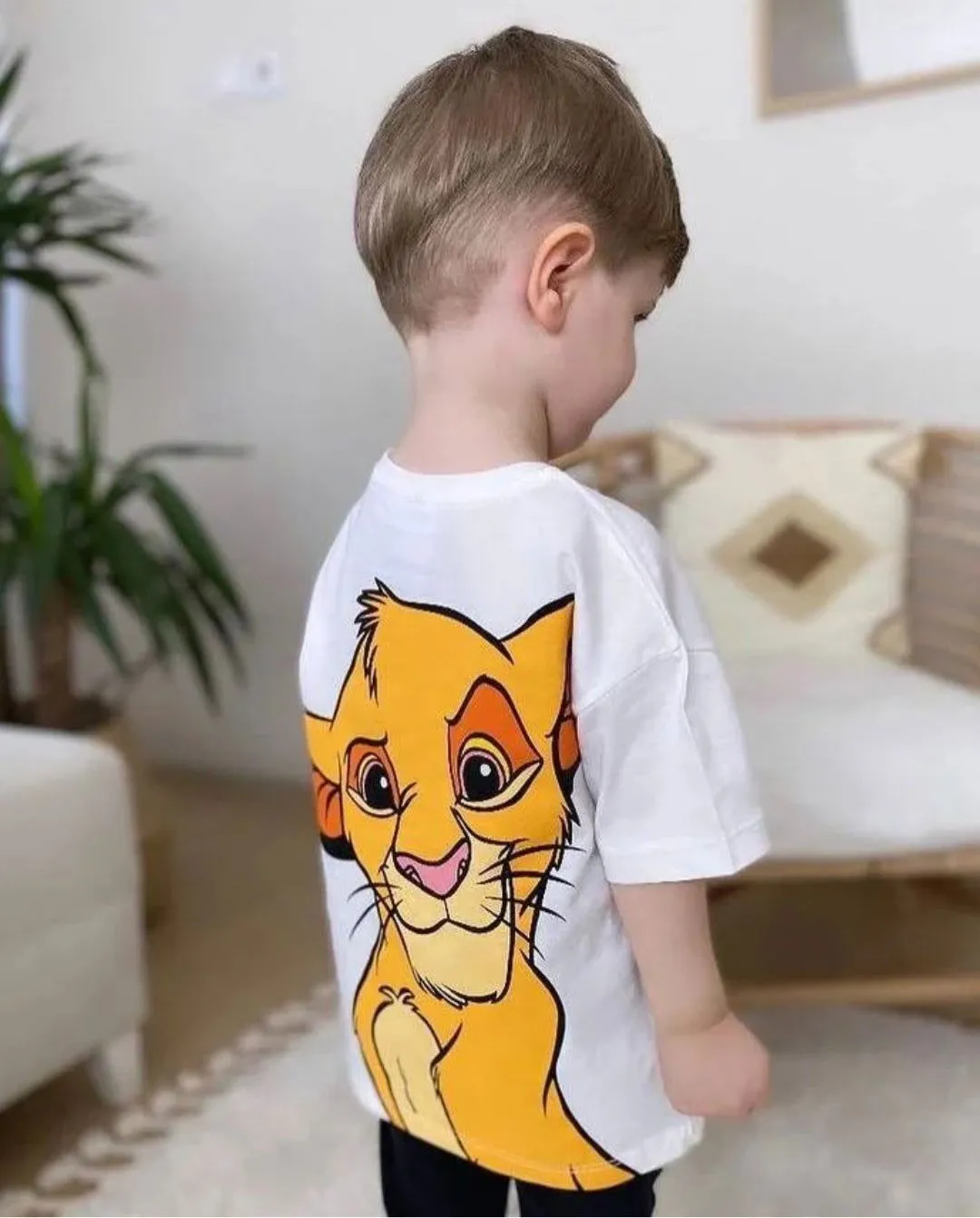 Ensemble 2 pièces pantalon jogging et t-shirt LION pour garon de 18 mois à 5 ans.