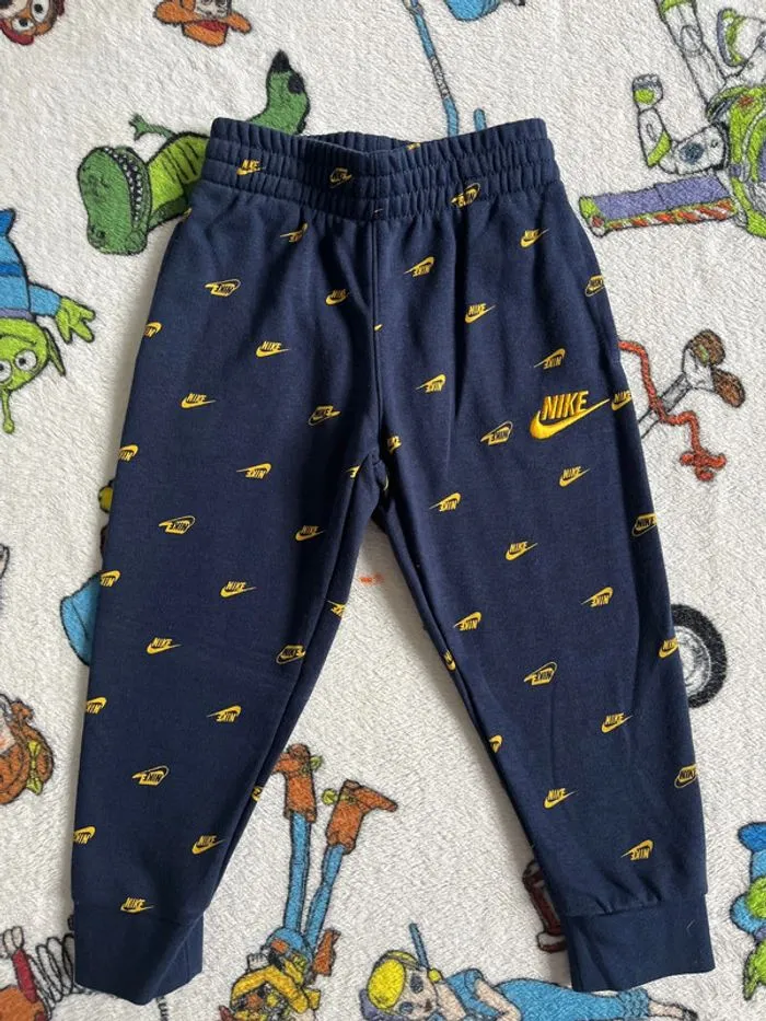 Ensemble Nike sans les chaussures - Nike - 3 ans  | Beebs