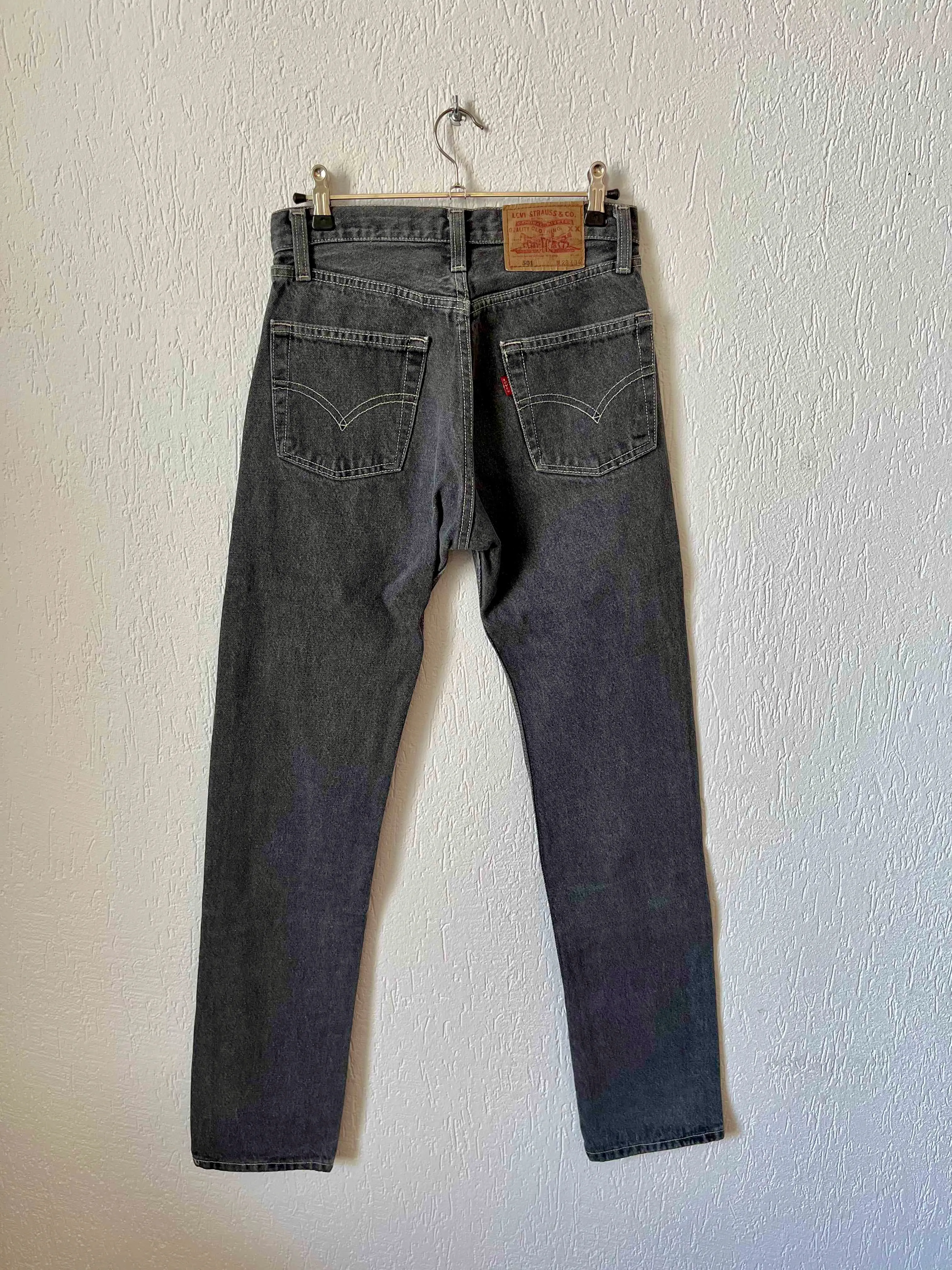 Jean Levi's 501 W28L34 90s