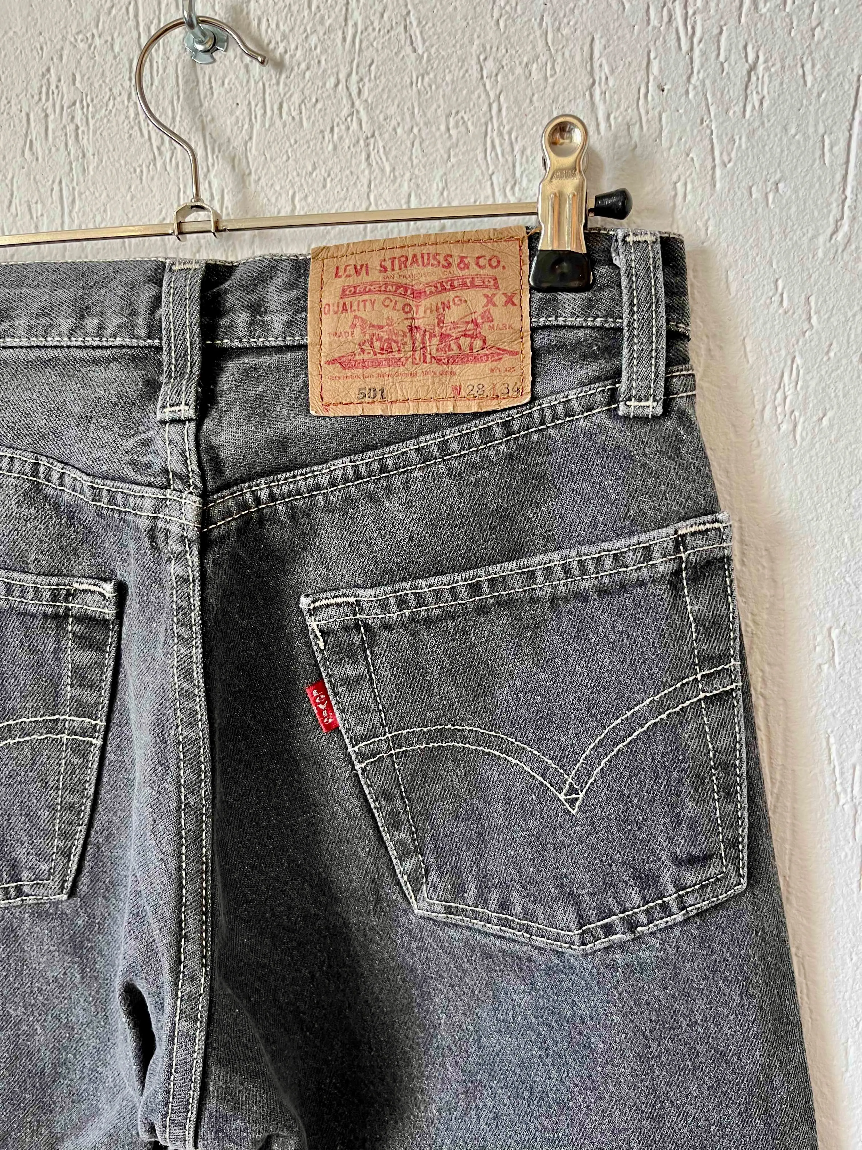 Jean Levi's 501 W28L34 90s