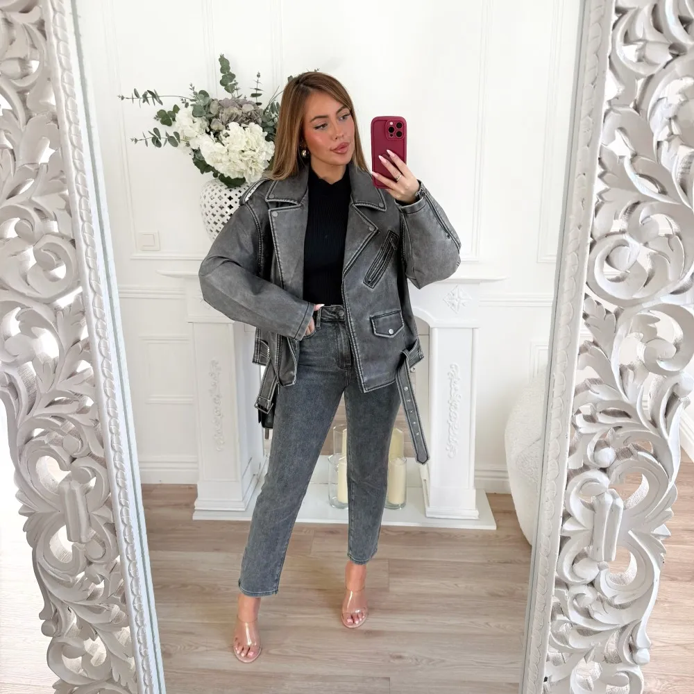 JEAN  MOM FIT GRIS EFFET DELAVÉ