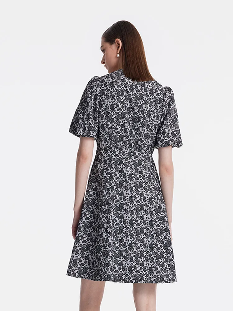 Mini-robe jacquard à manches bouffantes et col en V pour femme avec ce