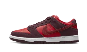 Nike SB Dunk Low Cherry