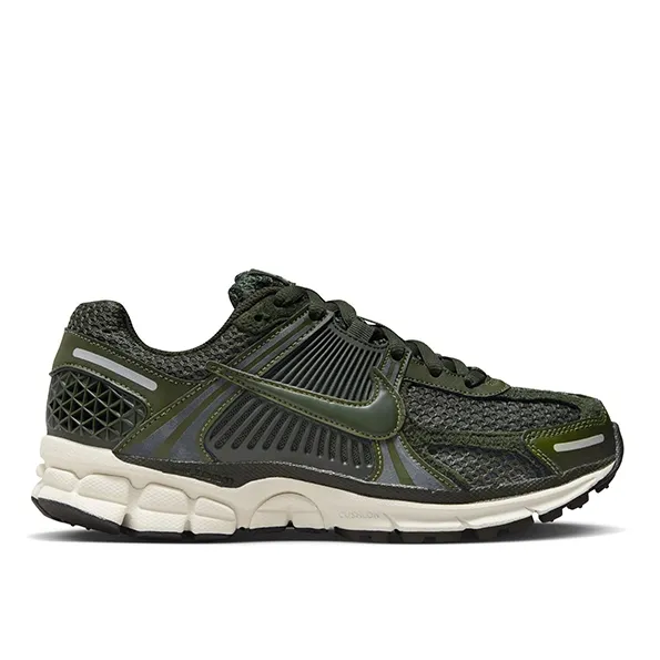 Nike Wmns Zoom Vomero 5 Sequoia IMPACT PREMIUM