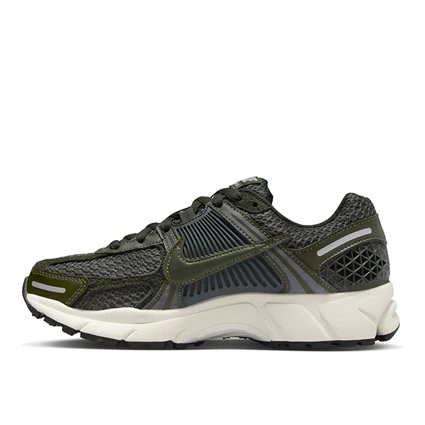 Nike Wmns Zoom Vomero 5 Sequoia IMPACT PREMIUM