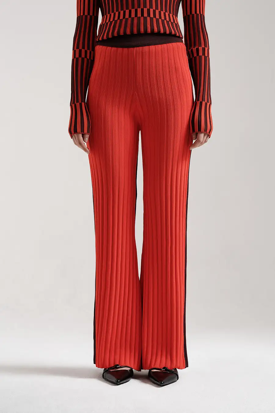 Pantalon souple rouge en viscose