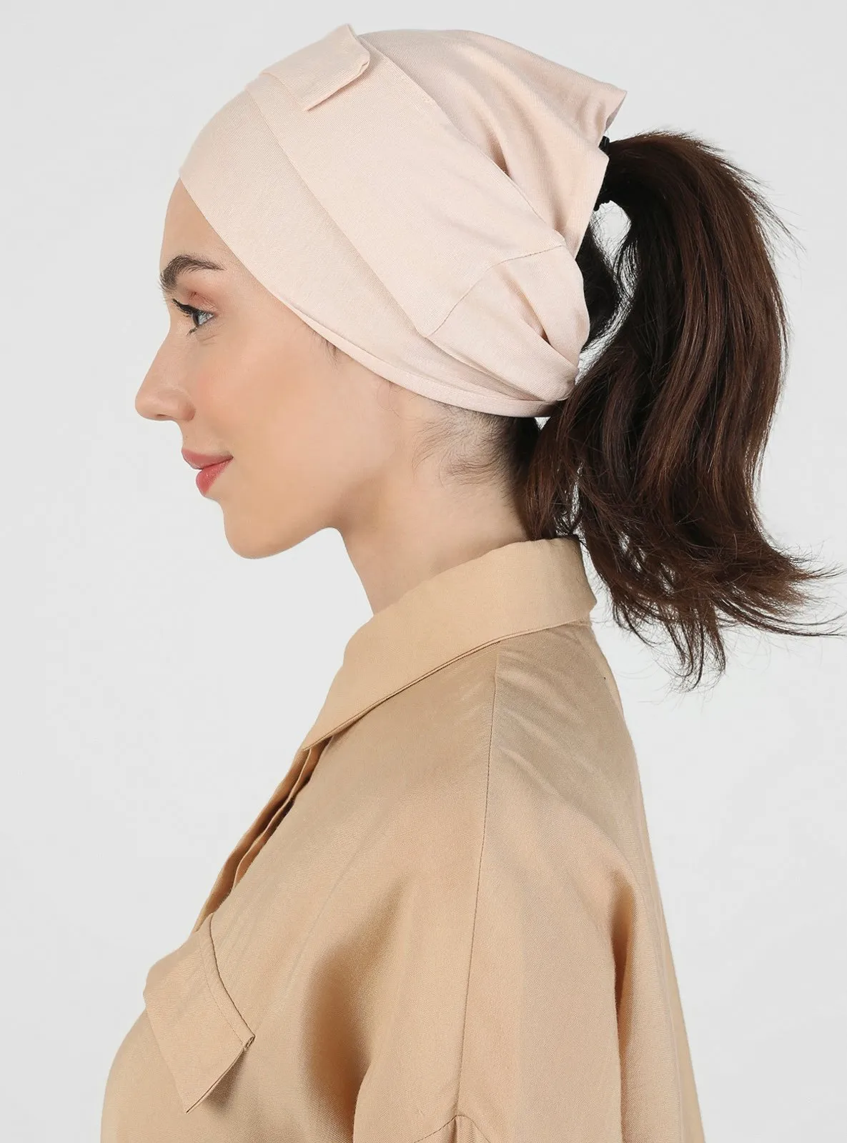 - Plain - Bonnet