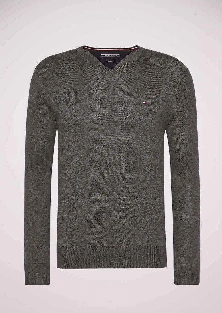 Pull col V Tommy Hilfiger gris anthracite coton pima et cachemire