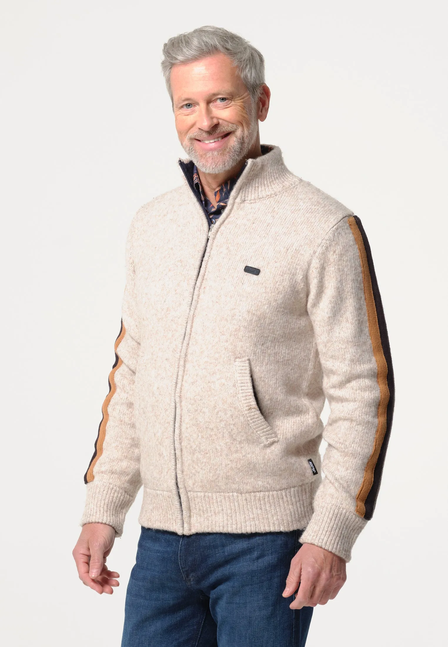 Pull homme beige avec manches lignées