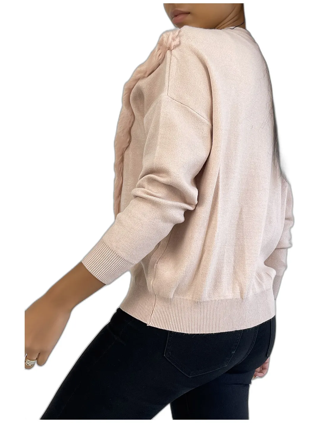 Pull rose à col rond et motif en fausse fourrure et strass