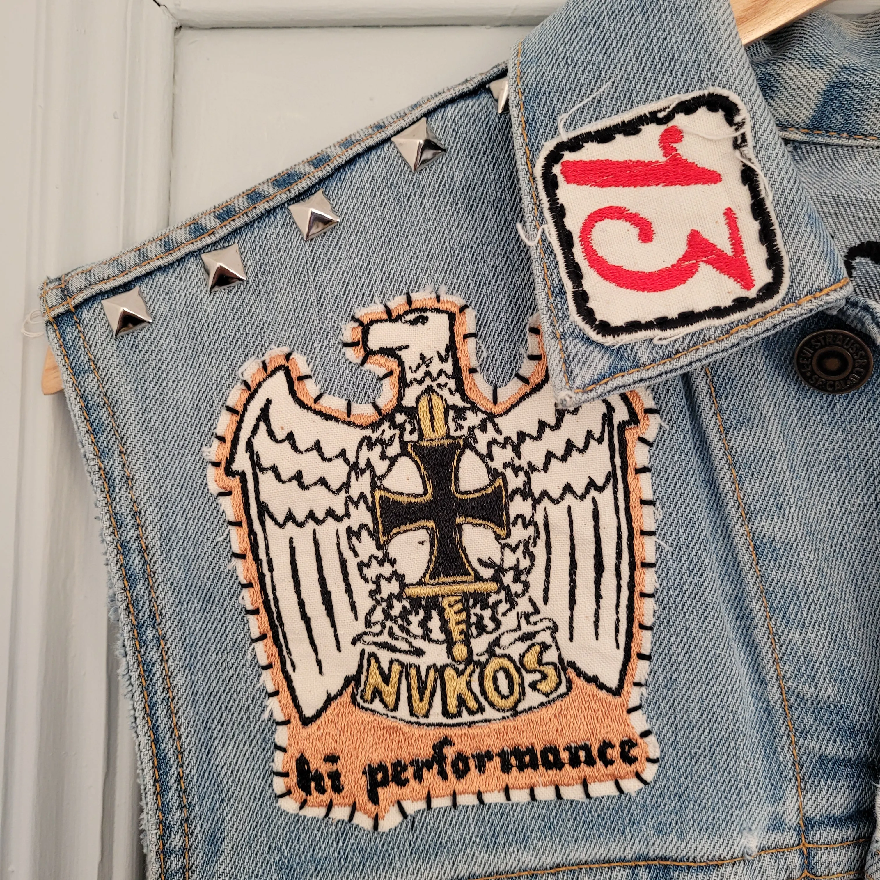 Road demons chainstitched by hand Levi's Jacket/ Veste levis vintage brodée main et patchée