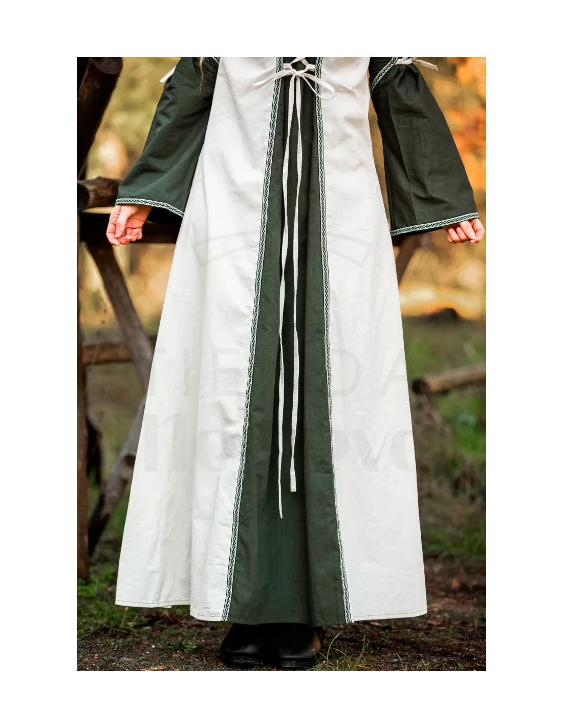 Robe médiévale modèle Amalia, vert naturel ⚔️ Boutique Épées