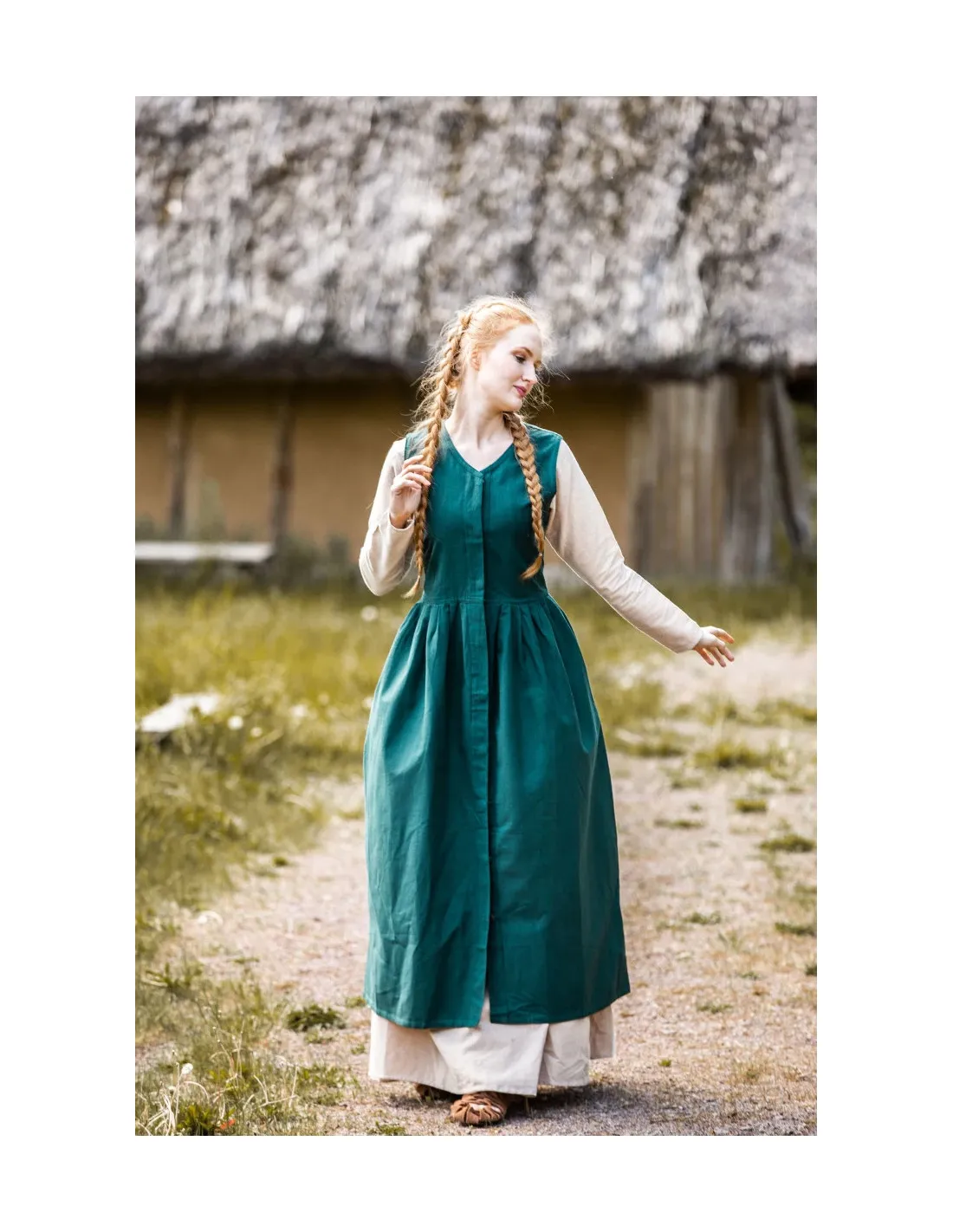 Robe paysanne médiévale modèle Arlette, couleur verte ⚔️ Boutique Épées